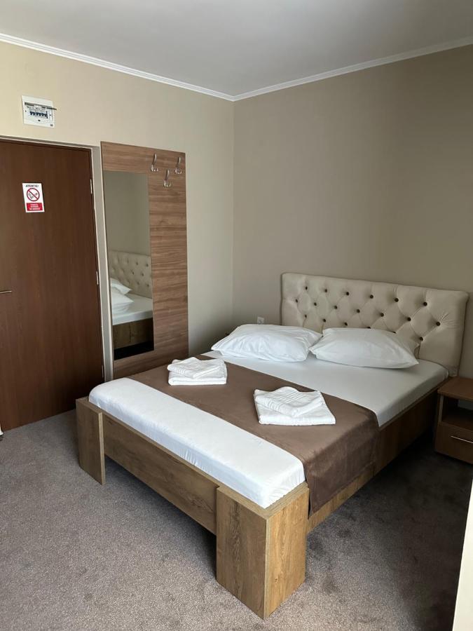 Hotel Freedom&Relax Buzău Exteriér fotografie